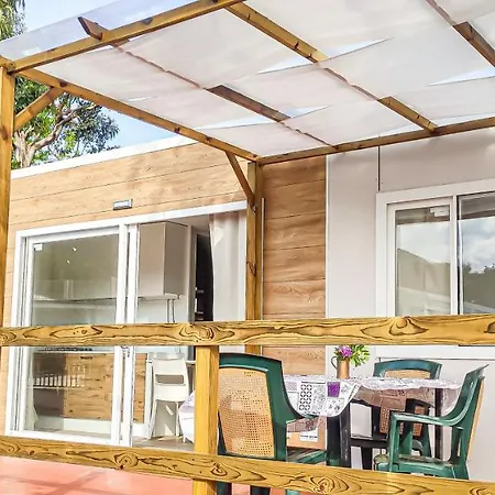 La Pineta منتزه العطل 2*