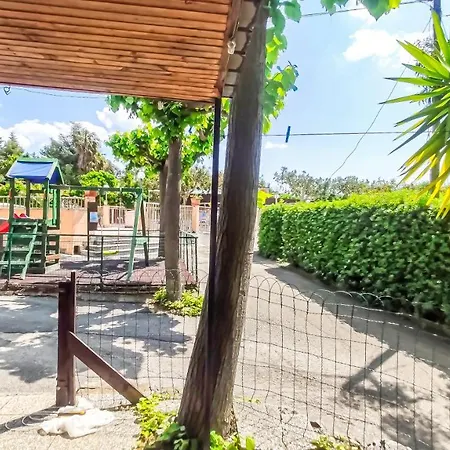 La Pineta ألبينغا