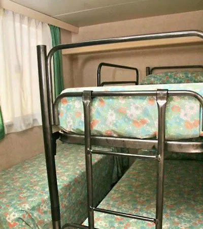 La Pineta منتزه العطل 2*