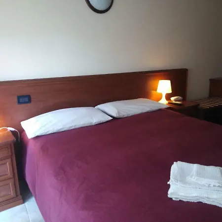 La Pineta منتزه العطل ألبينغا